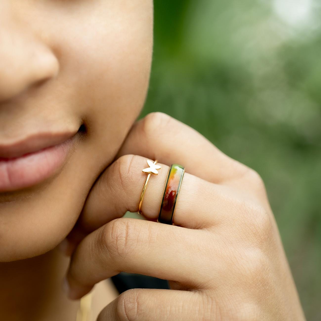 1 Anello Con Ciondolo A Forma Di Trifoglio In Acciaio Inossidabile Color Oro Con Strass 61176