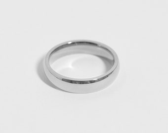 Classic Band Ring | Customizable Ring for Men & Women | Hypoallergenic, Non-Tarnish, Waterproof Jewelry