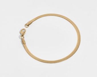 18K Gold Herringbone Chain Bracelet