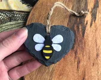 Bumble Bee Gift Decoration – Slate String Hanging Heart Ornament for Home