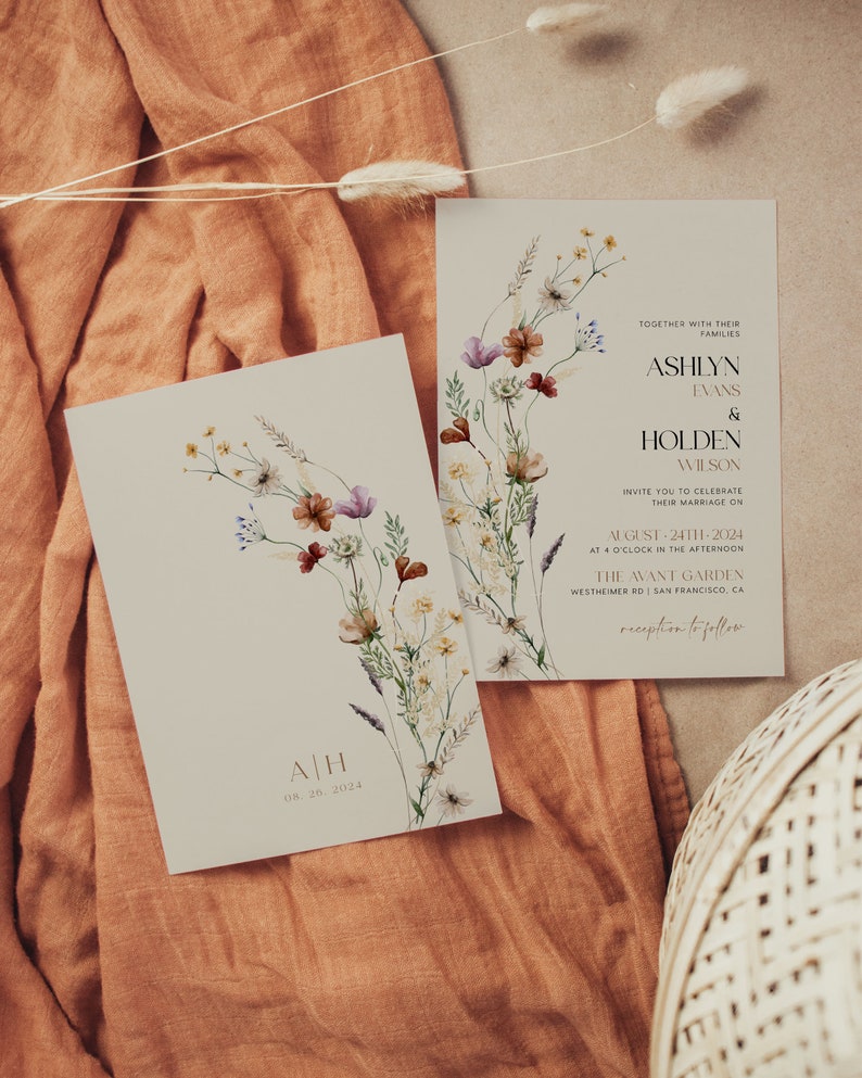 elegant floral wedding invitation