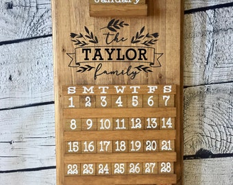 Wooden Perpetual Calendar, Wooden Calendar, Family name, Last Name, Wedding Gift, Holiday Gift, Housewarming gift, Personalized gift,