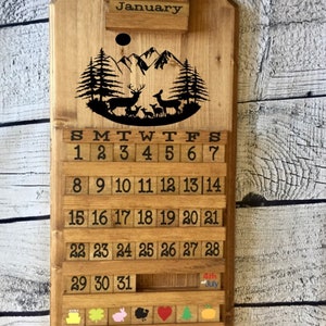 Deer calendar, Wooden calendar, perpetual calendar, wedding calendar, gift for him, gift for her, housewarming gift, birthday gift, nature