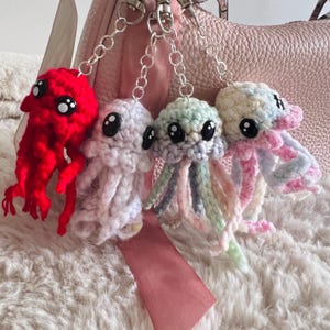 Mini Crochet Jellyfish Keychain – Handmade, Cute, and Perfect for Ocean Lovers!