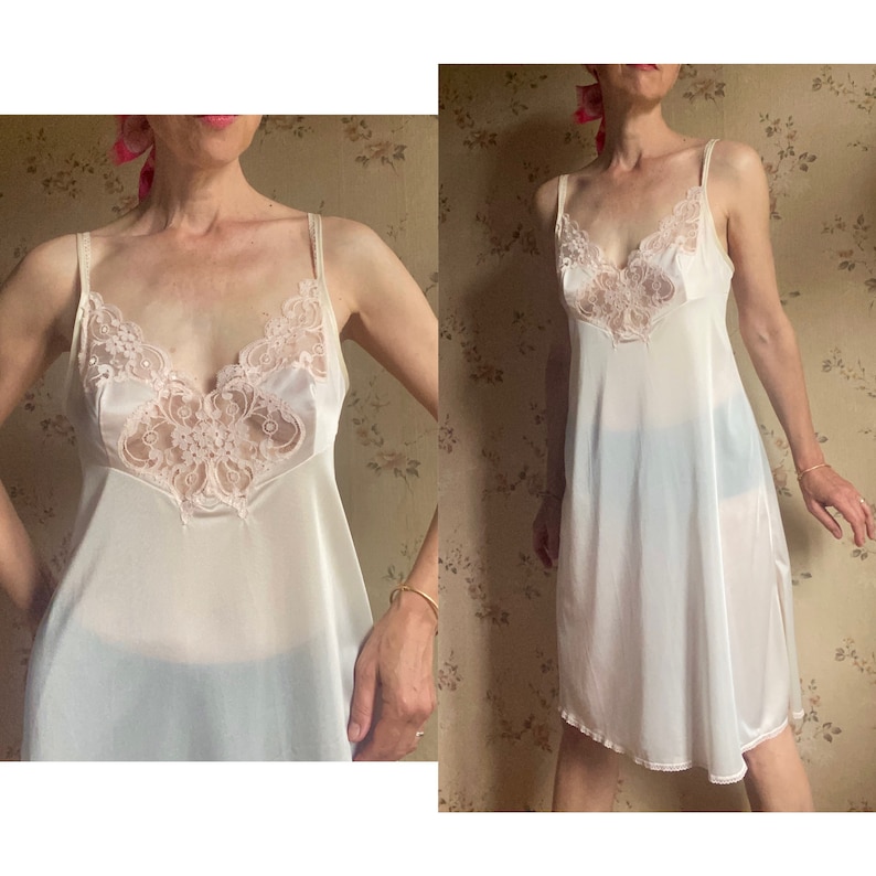 70s Made in France Nuisette french label Celon Dentelle Lingerie française Robe-nuisette Crème ivoire Satinée soyuese image 1