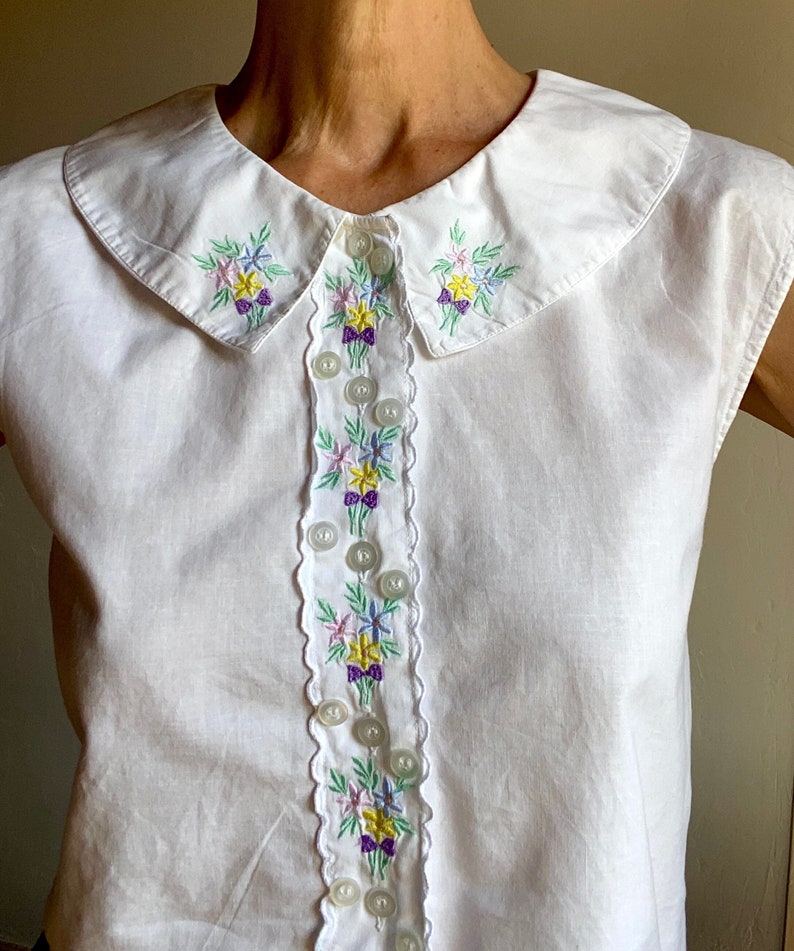 Jaren '90 Bloemenborduurwerk Shirttop Vintage Knoopblouse tanktop Geborduurde kraag Romantische weidebloemen afbeelding 2