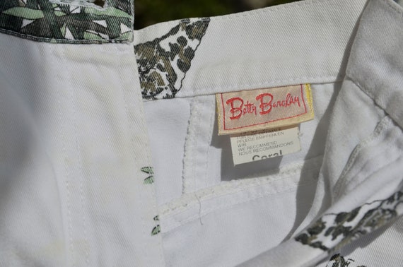 90s Betty Barclay Safari jungle Shorts Tropical l… - image 2