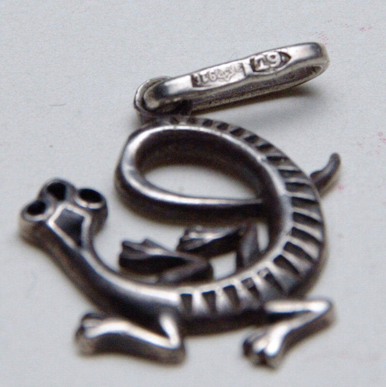 iguana Sterling silver lizard necklace salamander summer jewelry reptile jewelry silver necklace newt lizard pendant