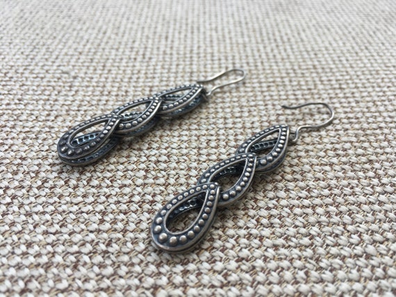 Vintage earrings, Moving links, trendy jewelry