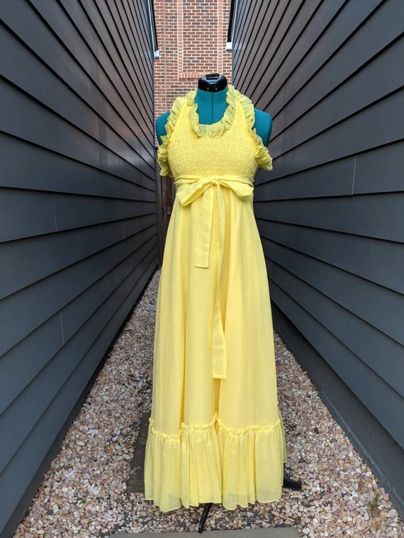 1970s yellow halter gown // Vintage Ruched Dress … - image 1