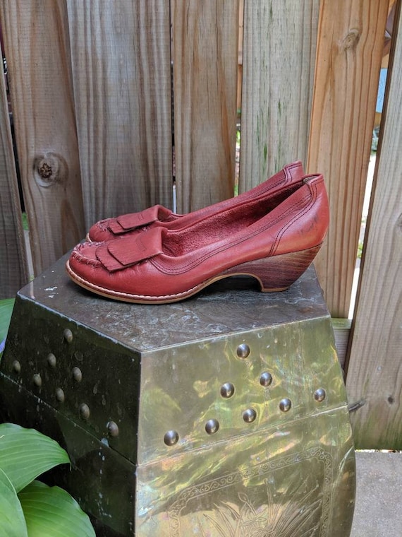 Vintage Brazilian Red Leather Kiltie Loafers // Br