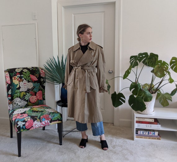 Vintage Double Breasted Burberry Trench Coat // Ma