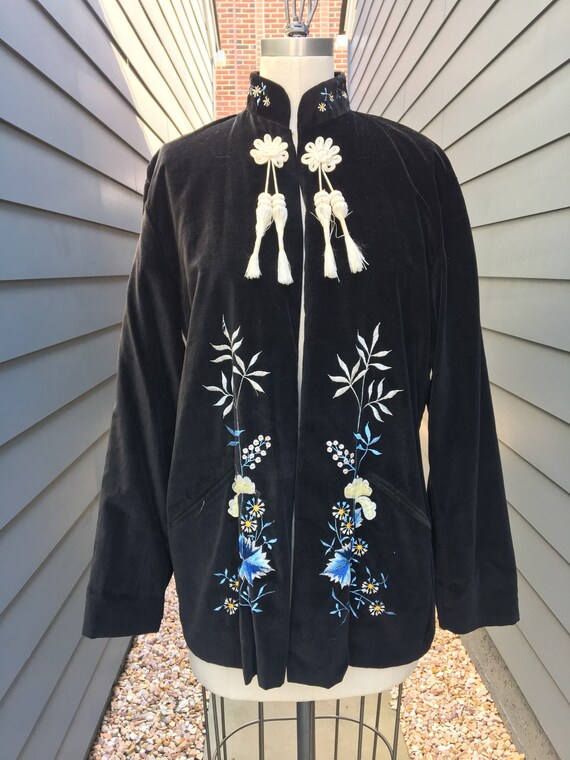 Vintage Velvet Embroidered Chinese Jacket // Velve