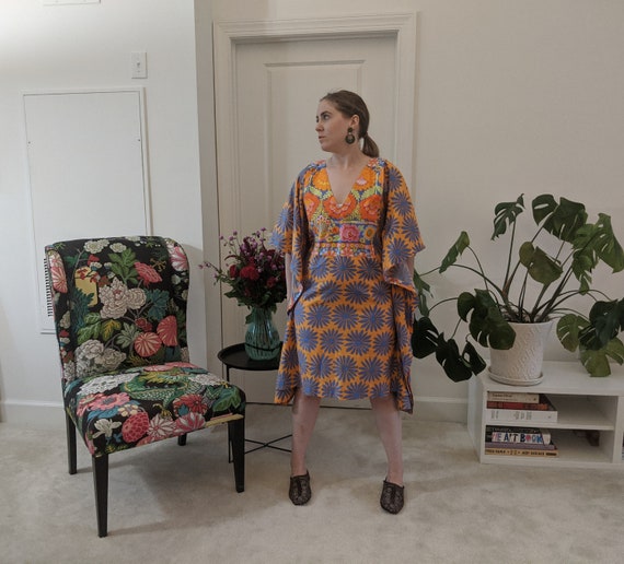 Vintage Caftan Dress // Floral Printed Dress // Co