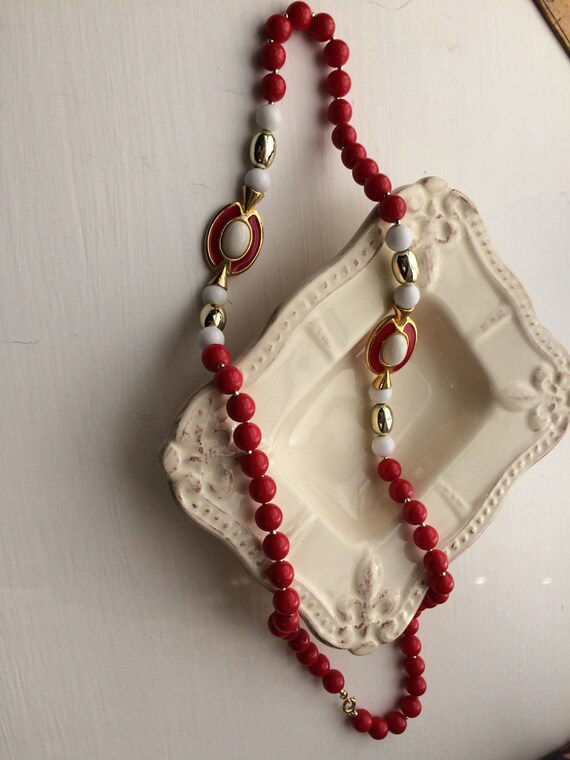 Long Vintage Beaded Necklace with Red, White, and… - image 5