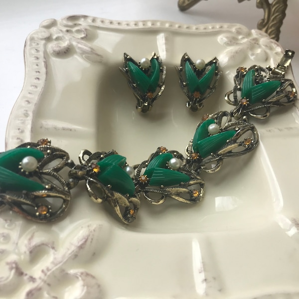 Vintage unmarked Selro Set - Bracelet and Earrings, dark green lucite, silver-tone and topaz rhinestones