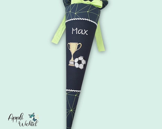 Schultüte Pokal und Fussball passend zum Cybär Race Schulranzen