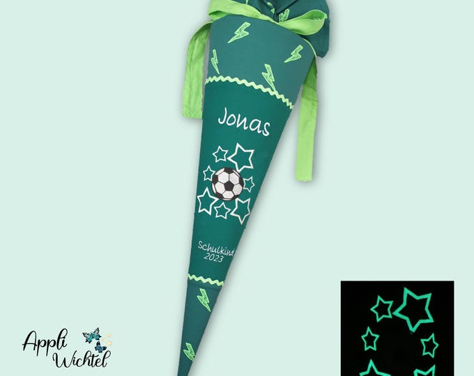 Schultüte Fussball (Sterne leuchten im Dunkeln) passend zum Bärtastisch Schulranzen