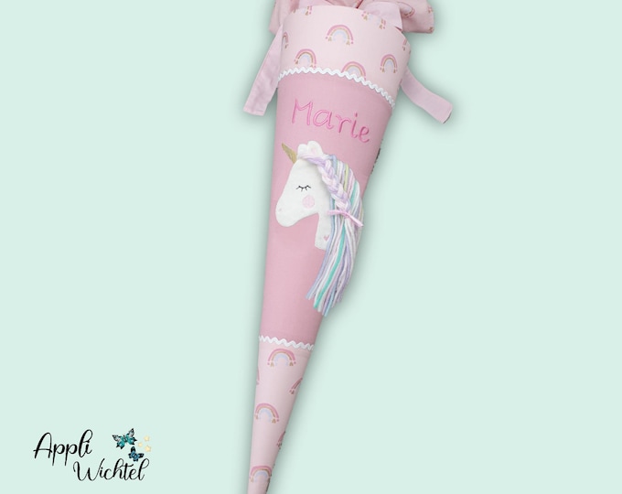 Schultüte mit Einhorn in Regenbogen