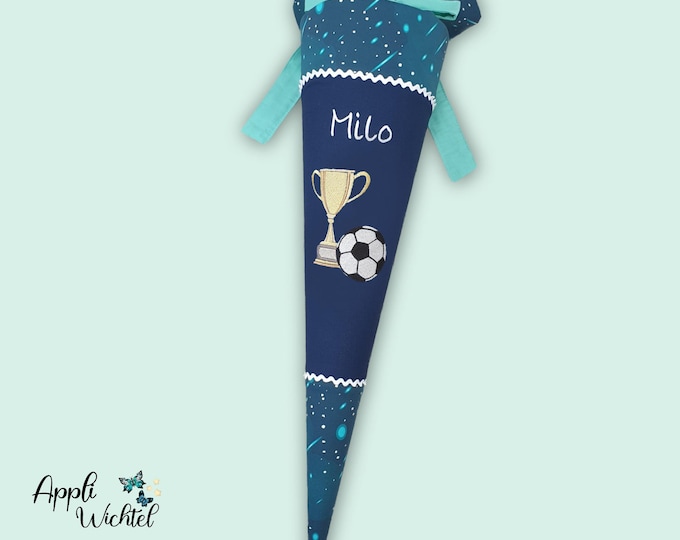 Schultüte Pokal und Fussball passend zum RaumfahrBär Schulranzen