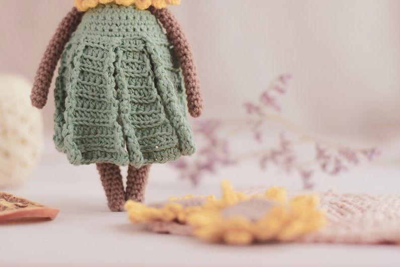 ORPHELINA, the sunflower SPANISH crochet pattern image 3