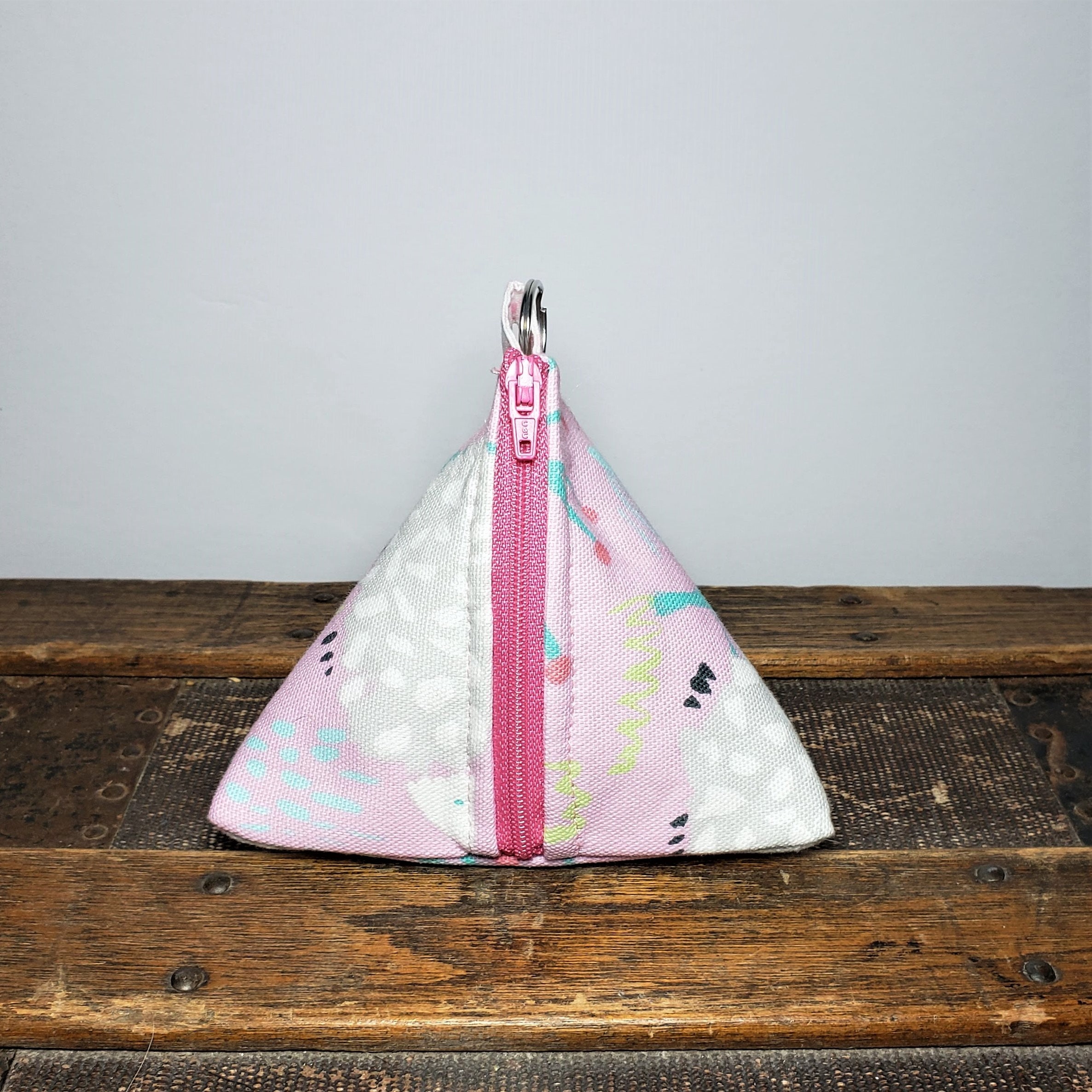 Mini Hedgehog Pyramid Pouch, Knitting Project Bag, Zipper Pouch, Notion