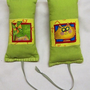 Cartoon kitty catnip toy  "Kicker"