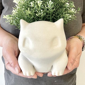 Large Bulba Concrete Planter – Cute Succulent Pot for Indoor/Outdoor Decor & Office