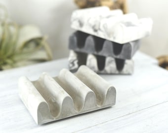 Portasapone fatto a mano Concrete Waves – Vassoio portaoggetti da bagno moderno e minimalista