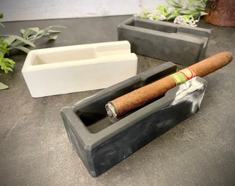 Cigar Ashtray, Cigar Holder, Single Cigar Ashtray, Cigar Accessories, Husbands Gift, Fathers Gift, Groomsman Gift, Wedding Favors