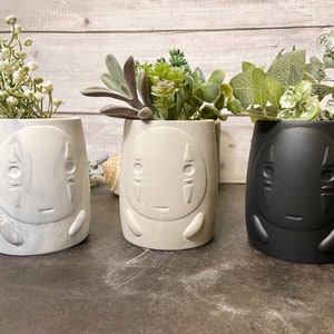 Anime face Concrete Planter & Desk Organizer – Succulent Pot, Pencil Holder, Candle or Utensil Cup