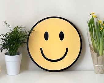 Smiley Face Round Painting ,Hanadmad , Round Canvas ,Acrylic painting