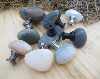 Beach Stone Drawer Knobs  l  Beach Stone Cabinet Knobs l Beach Stone Drawer Pulls l Stone Drawer Knobs l Stone Cabinet Pulls l Beach Decor