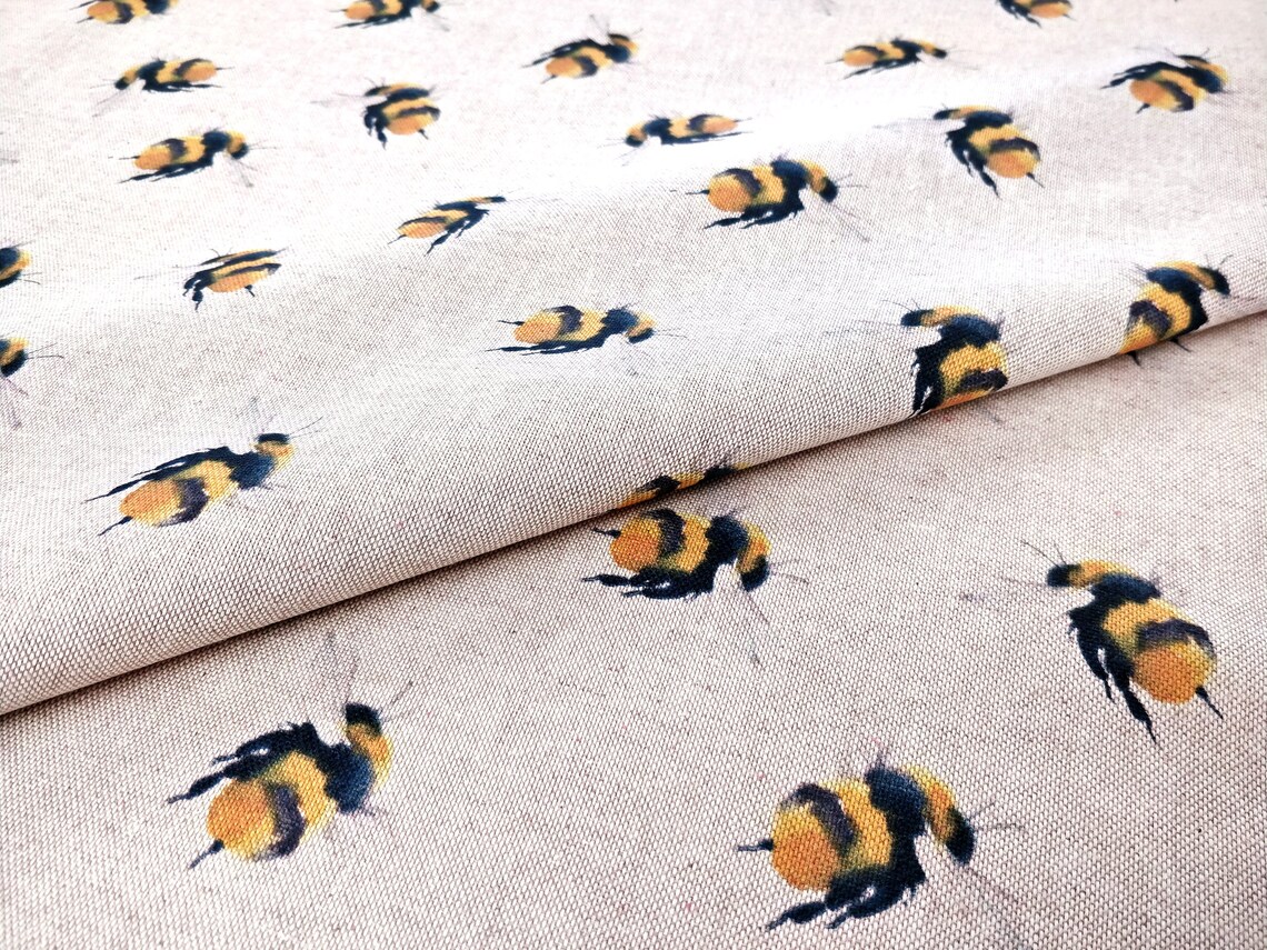 Small Bumble Bees Poly Linen Fabric Crafting Material Fat Etsy UK