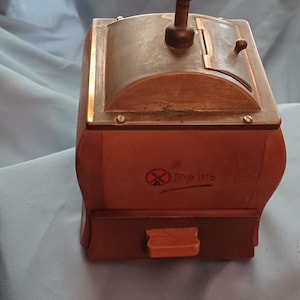 Coffee Grinder- De Ve Coffee Grinder- Made in Holland-Copper Top & wood-Vintage Grinder-Kitchen Decor- Kitchen Appliance-De Ve- Vintage Wood