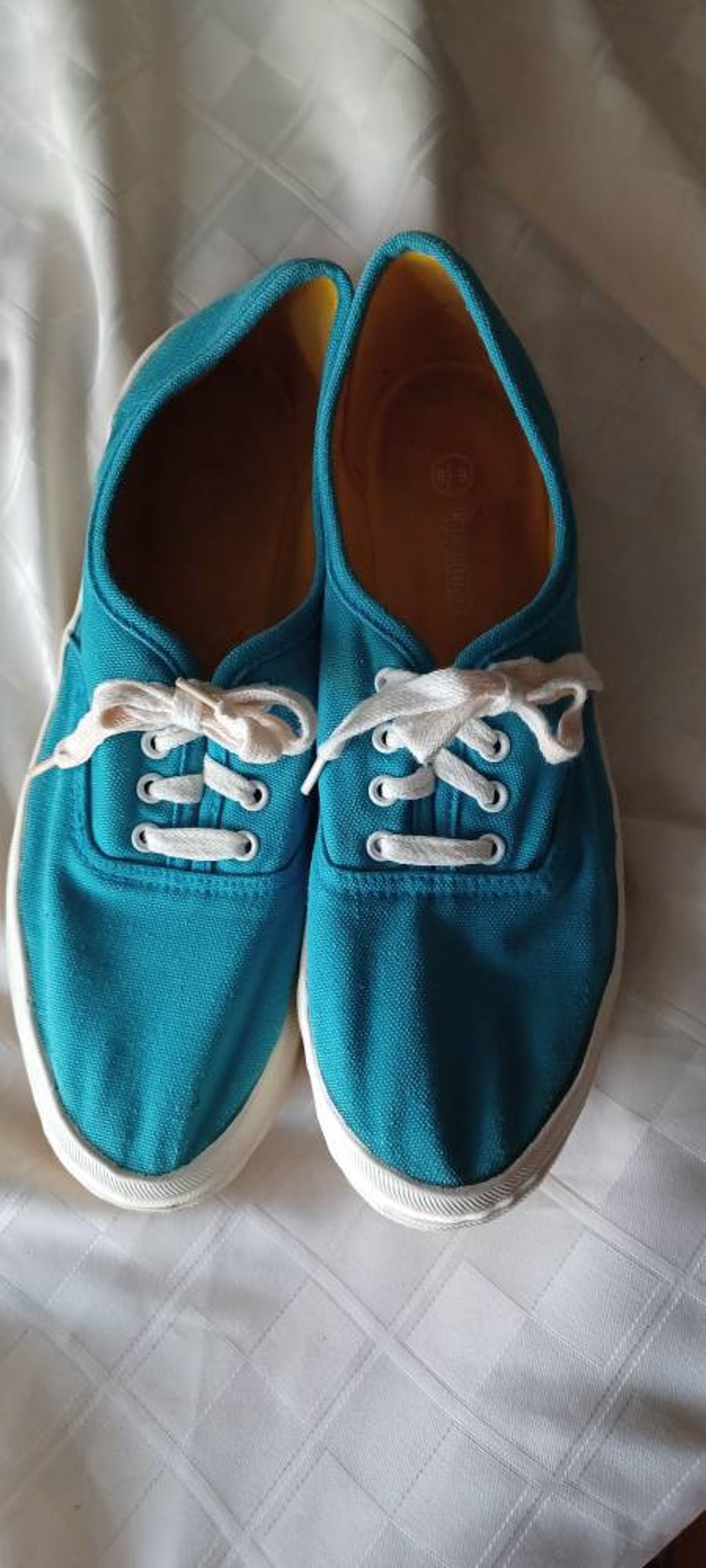 Vintage Tennis Shoes Coppertone Tennis Shoes 80's Tennis Shoes Keds Look Alike cotton Eyelet
