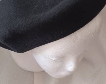 French Beret - Hoquy Beret- Beret De Luxe - Black Beret - Black Tam- Made in France- Wool beret- Vintage French Beret - Vintage Hat-sale