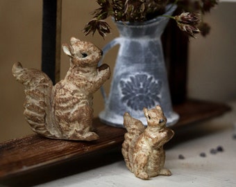 Famiglia di scoiattoli in miniatura 1:12 stampata in 3D