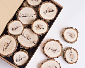 20 Natural wood, Rustic wedding place cards, Wood slice name card with bark