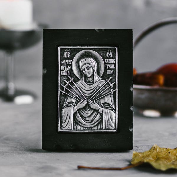 Icono de la Virgen María-Siete Flechas Icono Ortodoxo-Icono Ruso-Regalo Religioso-Theotokos con Siete Flechas-Suavizado de Corazones Malignos-Icono Religioso