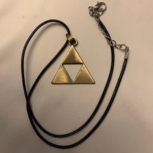 Colliers Triforce inspirés de Zelda BOTW 3 styles uniques, cadeau parfait pour les fans, accessoire inspiré du jeu Weathered Bronze