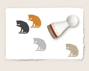 Mini tampon en caoutchouc CHAT SE NETTOYANT Ø 15 mm / 0,59 pouces