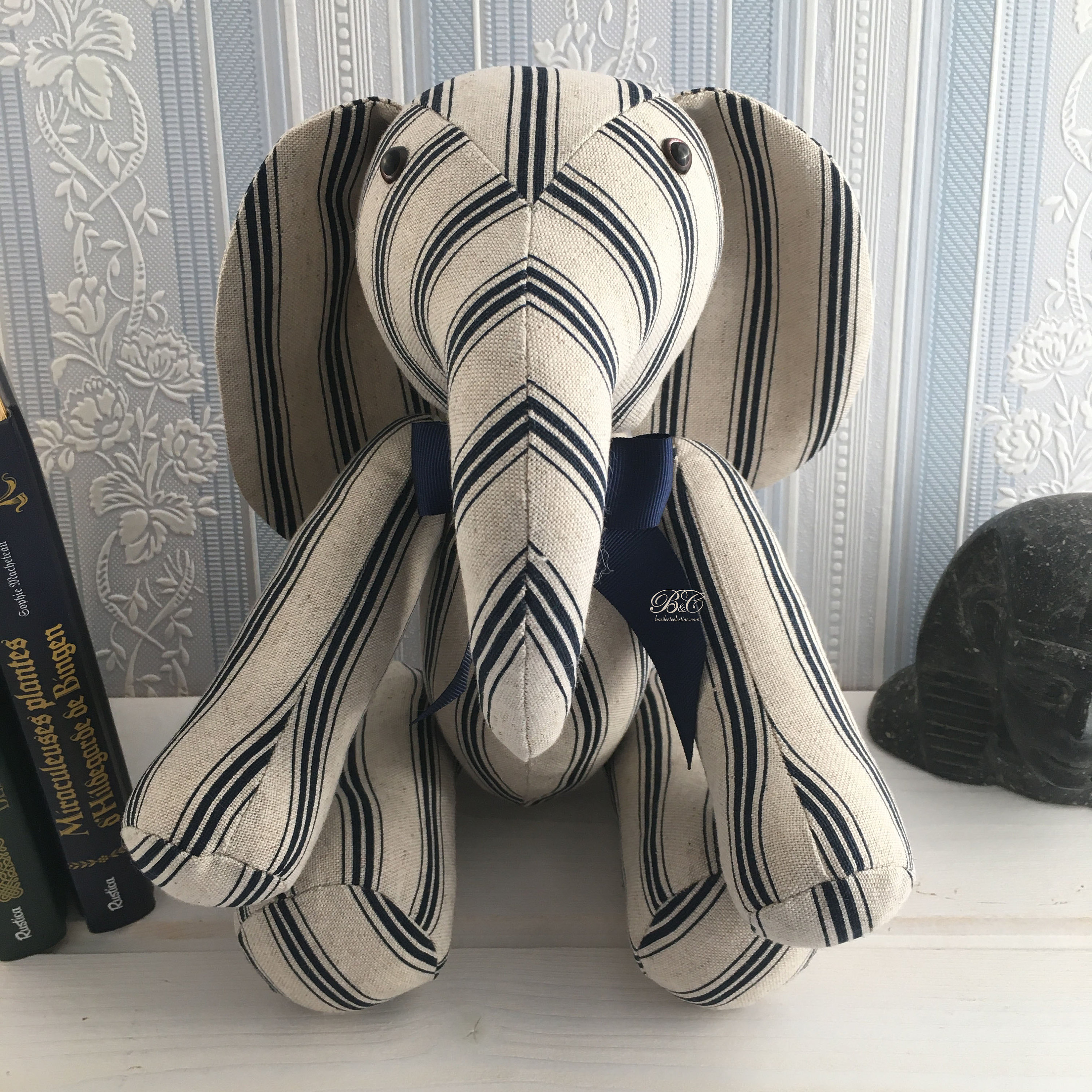 Eléphant de Collection en Tissu Anatole