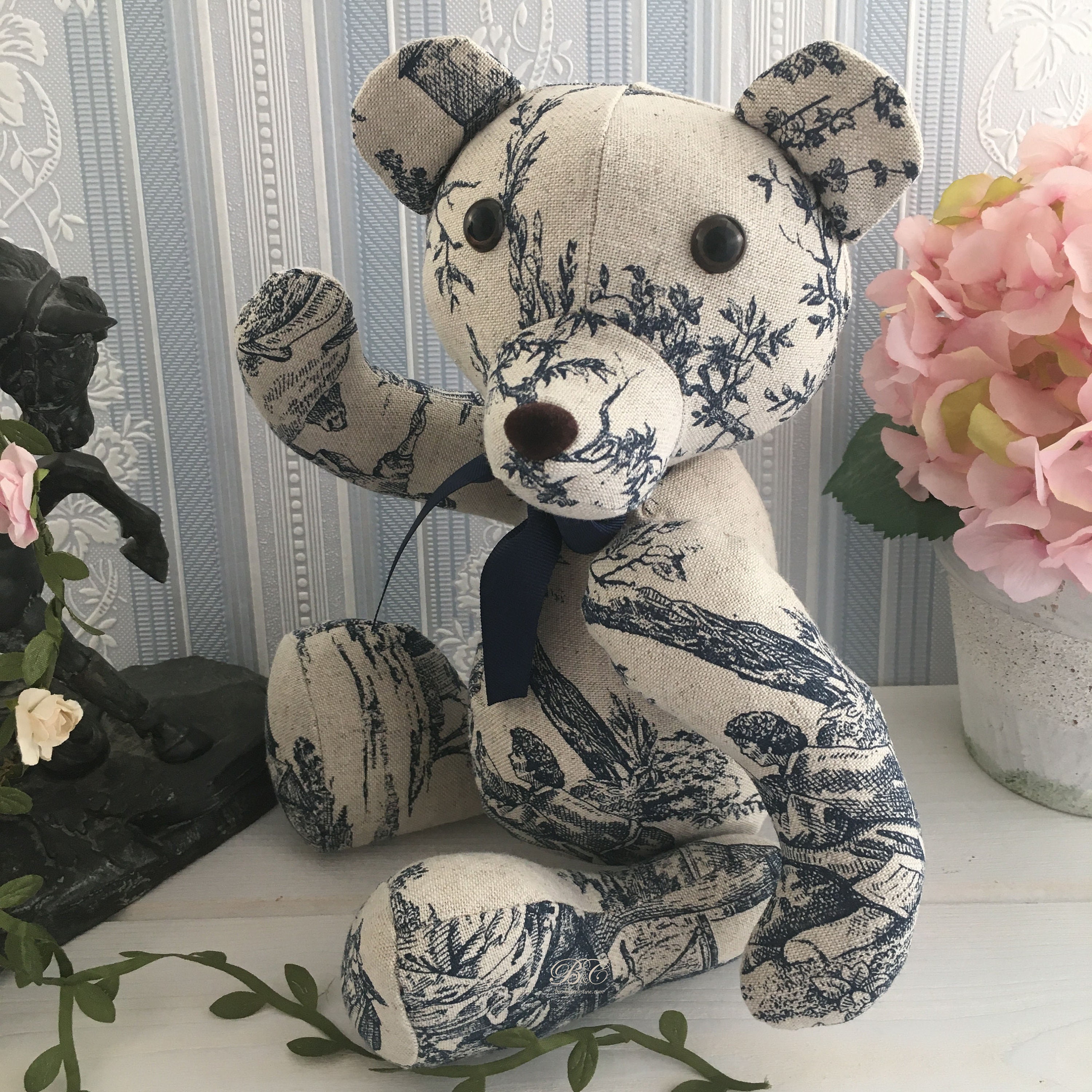 Ours de Collection en Tissu Henri