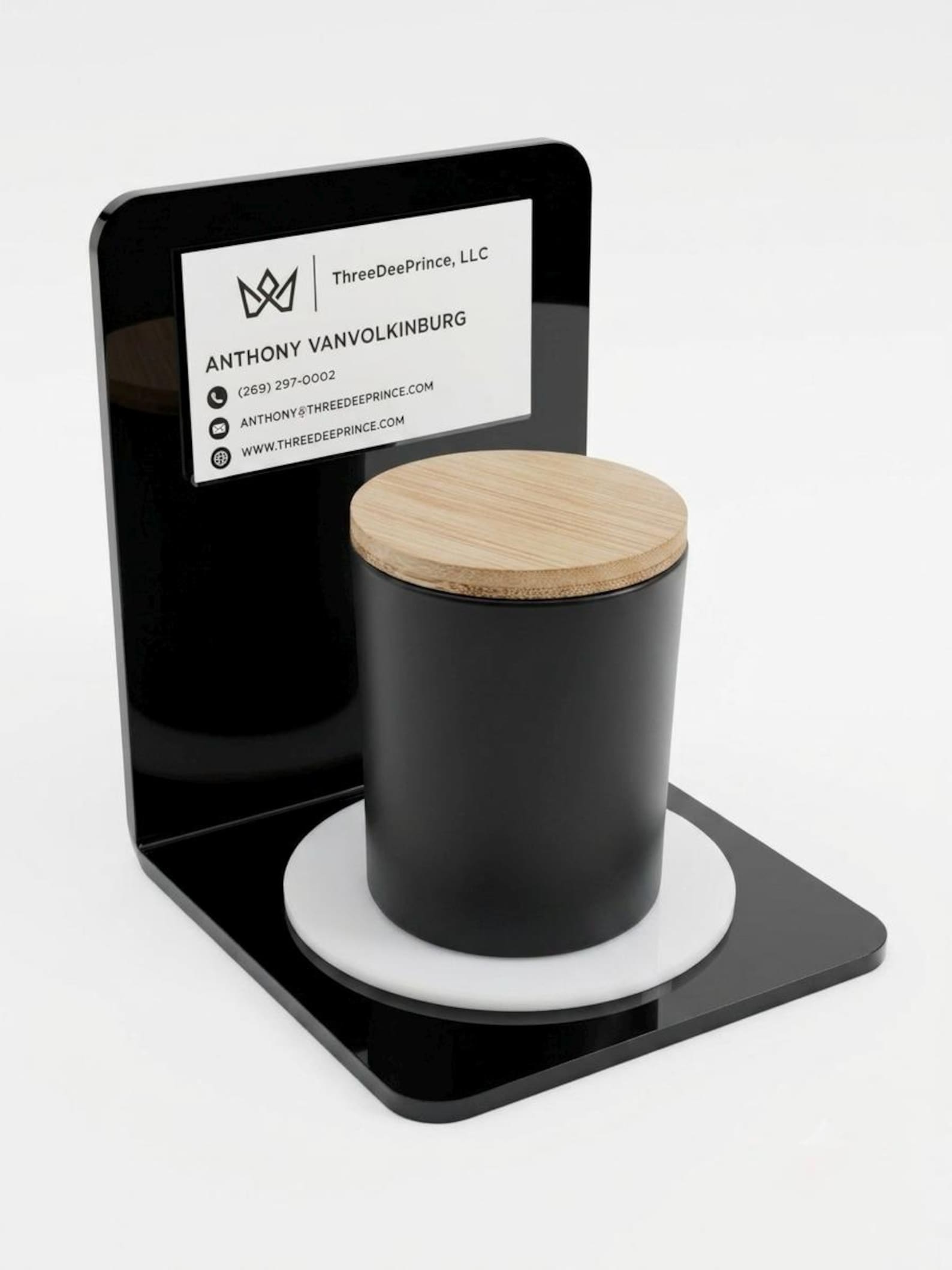 The Acrylic Display Stand With a Card Holder: How Candle and Beauty Brands Turn a Counter Into a Salesperson