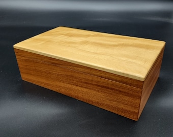 Joyero artesanal de madera de canario: tapa de madera Primavera, caja de recuerdo