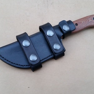Becker BK18 Harpune Scout Carry, handgefertigte Lederscheide, Gürtelverschlüsse und Halteverschluss (nur Scheide) 4 Wochen Wartezeit oder weniger