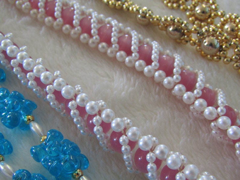 Lot hand crafted necklaces
