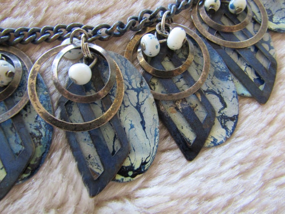 Vintage handcrafted metalworks necklace - image 4