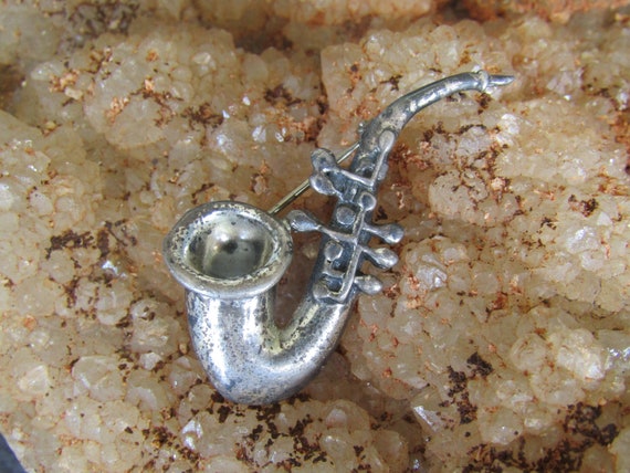 JewelArt sterling saxophone brooch - image 1
